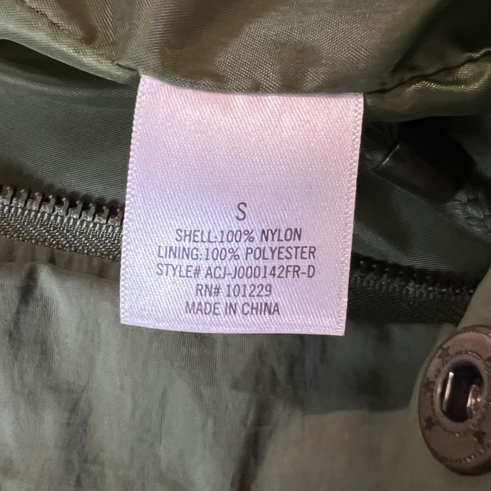 Grungy Olive Green Army Utility Jacket Women's Small - Picture 6 of 7